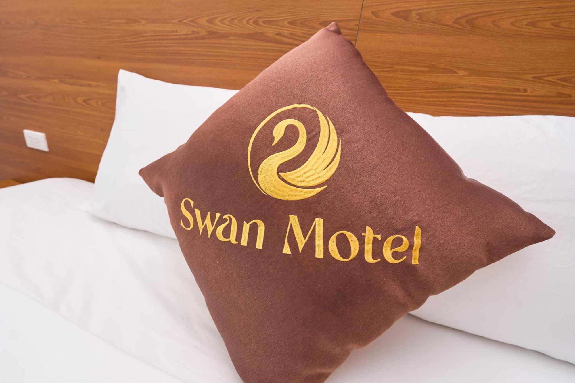 Swan Motel Ha Long Exterior photo