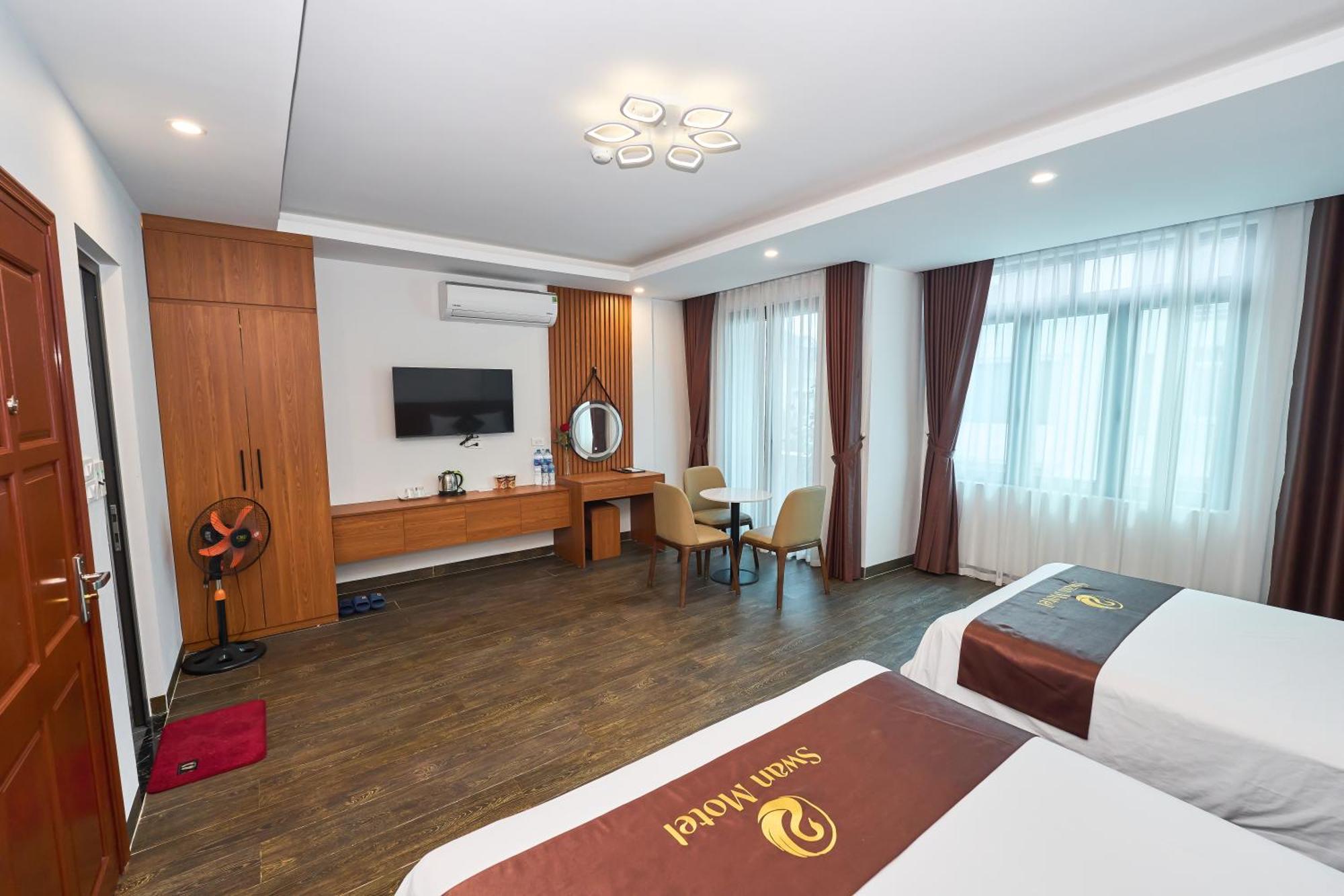 Swan Motel Ha Long Exterior photo